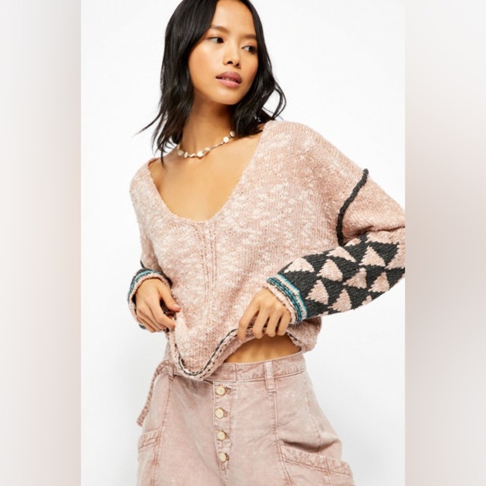 Free People BEAUTIFUL Rosewater Jackson Pullover Sweater Size Medium - Picture 2 of 16